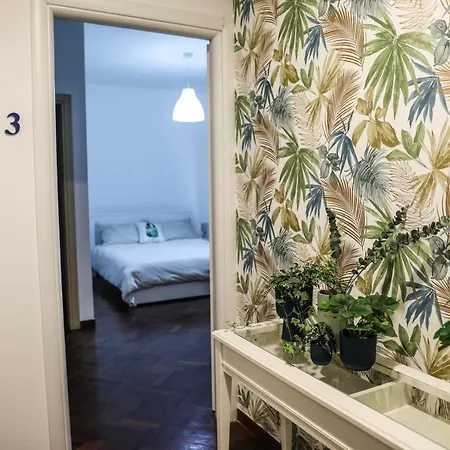 Vita Home 3* باري