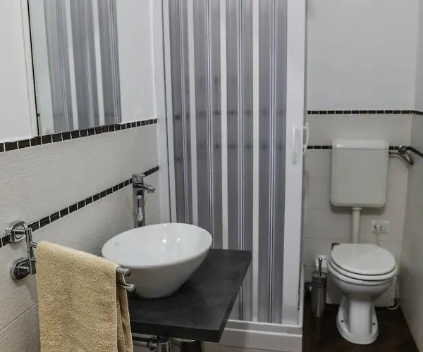 ゲストハウス Vita Home バーリ